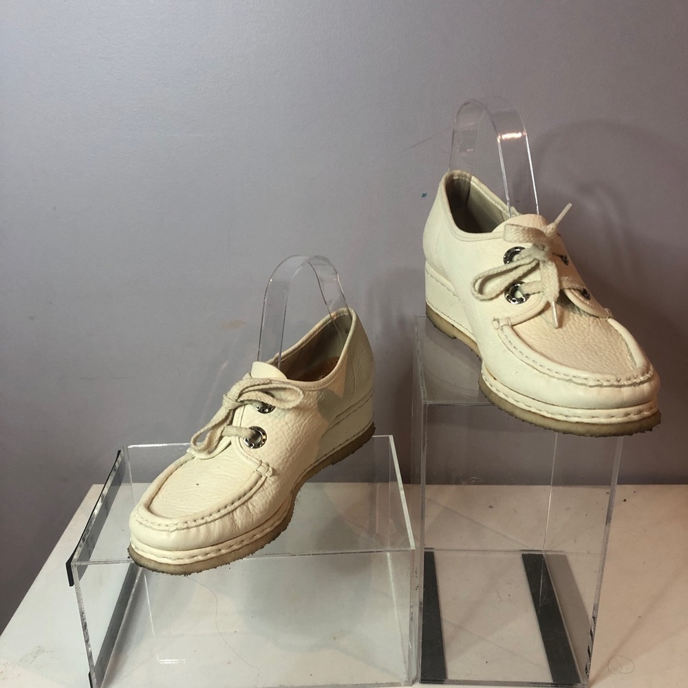 Vintage Remonte leather shoes size 9 made in Germany.